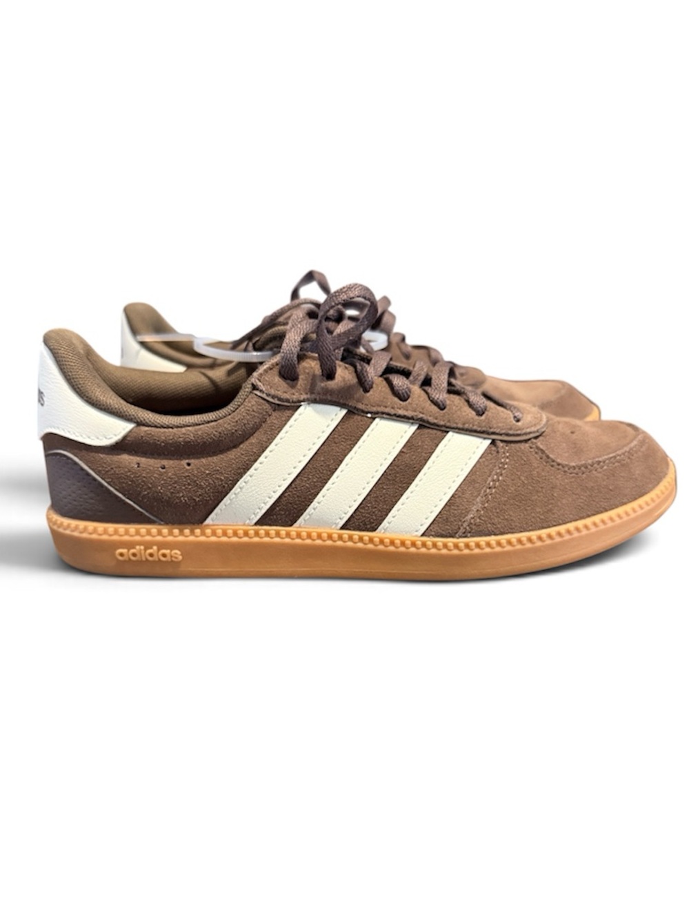 adidas Brown Sneakers White Stripes Gum Sole faux suede Breaknet 5.5 youth